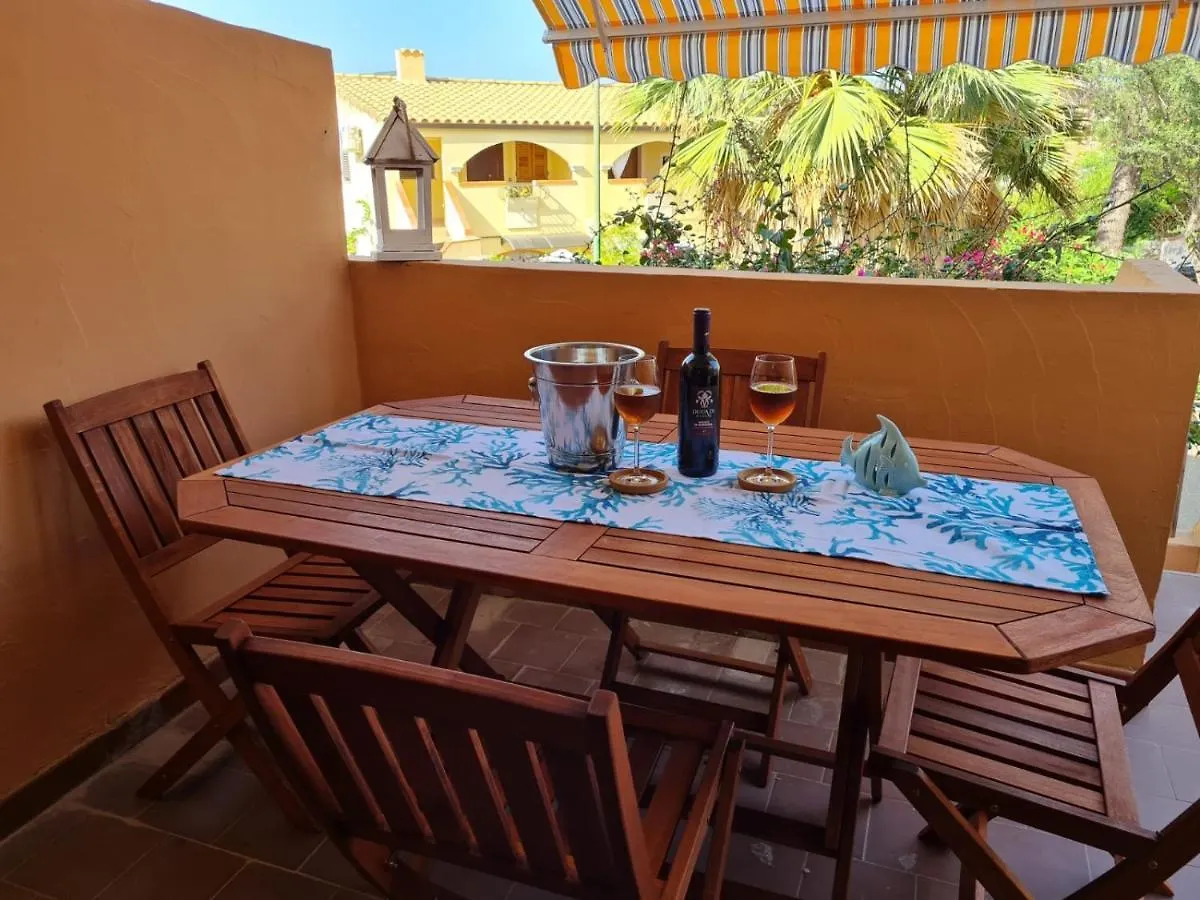 Vakantiehuis Simius Perla Marina Villa Villasimius